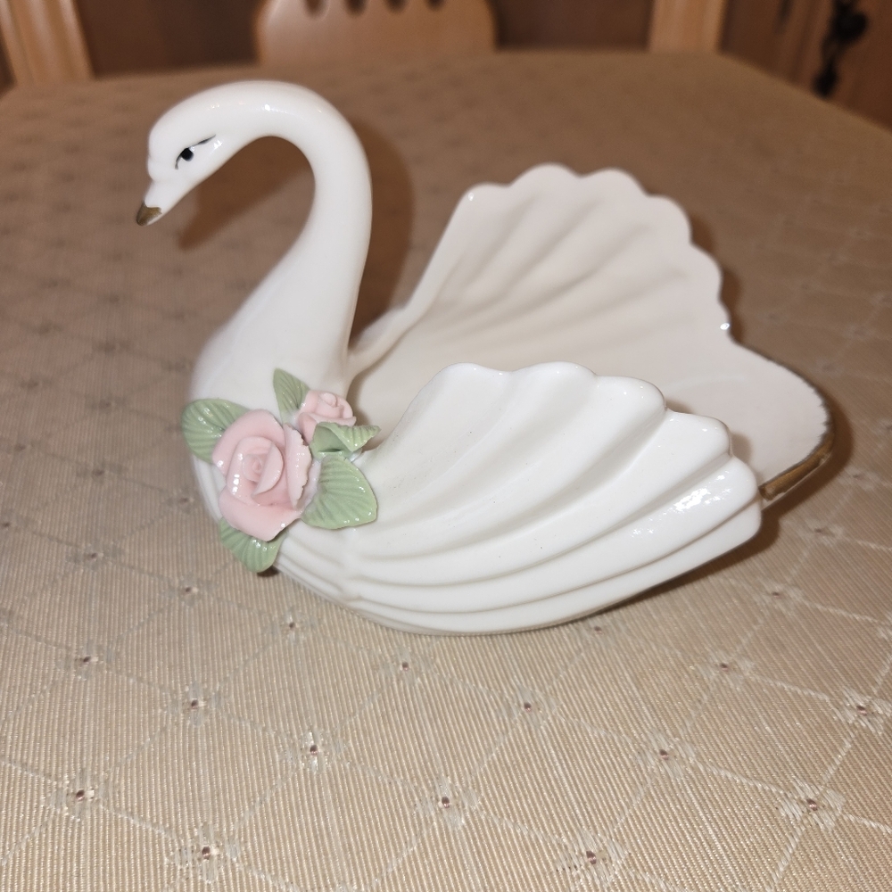 Vintage White Swan Dish/Figurine with Pink Rose Accents